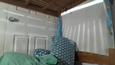 Snapshot of niceasianpussy chatting on February 21, 6:37 pm niceasianpussy online show from February 21, 6:37 pm