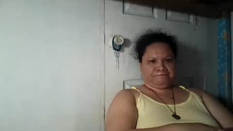 Snapshot of niceasianpussy chatting on April 23, 2:24 am niceasianpussy online show from April 23, 2:24 am