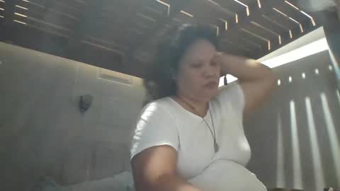 Snapshot of niceasianpussy chatting on June 27, 9:47 am niceasianpussy online show from June 27, 9:47 am