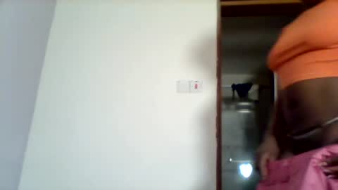 Snapshot of niceass_95 chatting on July 2, 10:10 am gabby online show from July 2, 10:10 am