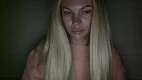 Snapshot of nicecolddrink2 chatting on September 25, 10:30 am Amber online show from September 25, 10:30 am