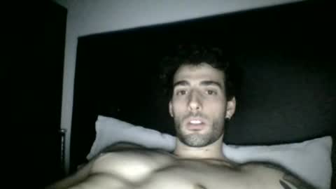 Snapshot of nicegguy9826 chatting on May 13, 6:33 am nicegguy9826 online show from May 13, 6:33 am