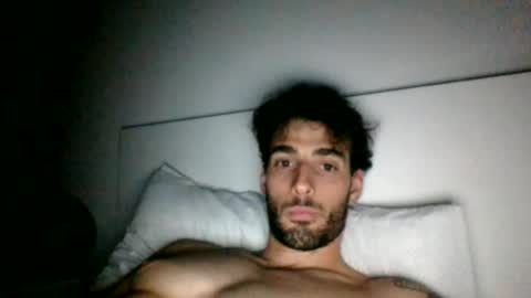 Snapshot of nicegguy9826 chatting on July 2, 10:27 pm nicegguy9826 online show from July 2, 10:27 pm