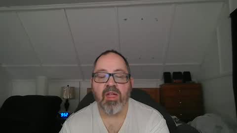 Snapshot of niceguy7208 chatting on February 24, 2:51 am niceguy7208 online show from February 24, 2:51 am