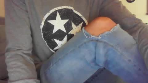 Snapshot of niceguyandrew chatting on December 7, 8:49 pm Andrew online show from December 7, 8:49 pm