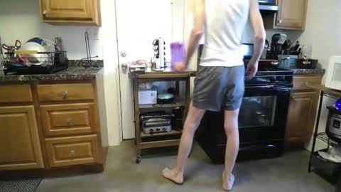 Snapshot of niceguyandrew chatting on September 21, 7:15 pm Andrew online show from September 21, 7:15 pm