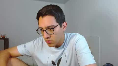 Snapshot of nicholasfinn chatting on May 19, 11:11 pm Nick online show from May 19, 11:11 pm