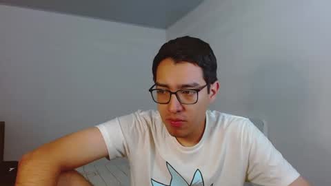 Snapshot of nicholasfinn chatting on May 24, 5:40 pm Nick online show from May 24, 5:40 pm
