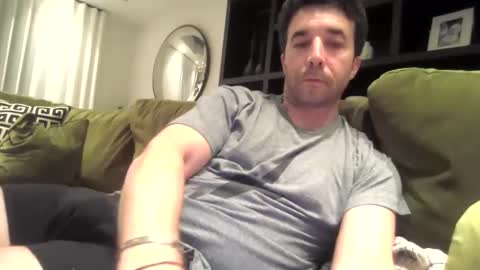Snapshot of niciboi chatting on May 2, 10:15 pm James online show from May 2, 10:15 pm