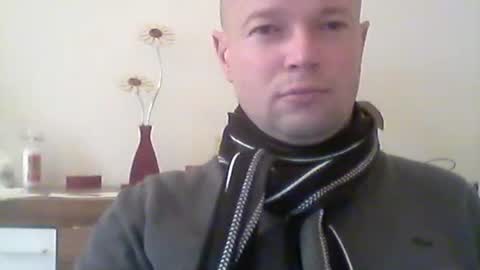 nick1990b online show from December 8, 11:57 am