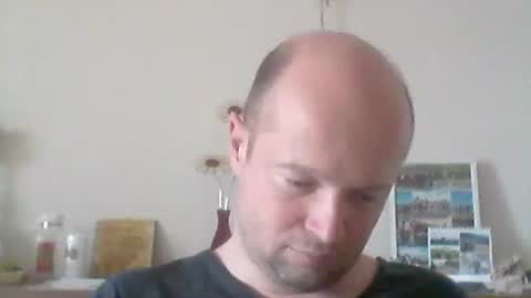 nick1990b online show from April 1, 11:55 am