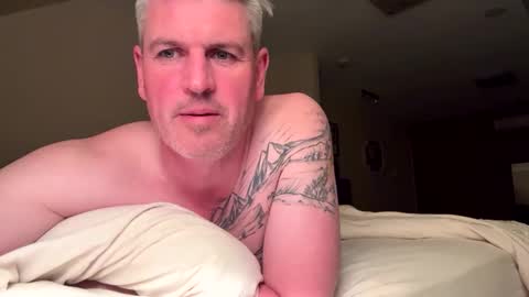 Snapshot of nick578320 chatting on October 17, 1:35 pm nick578320 online show from October 17, 1:35 pm