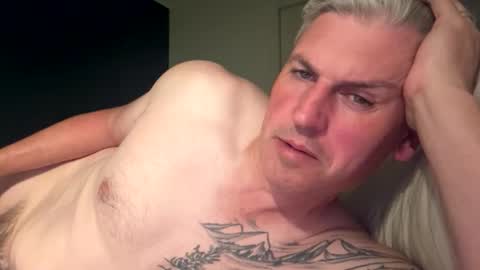 Snapshot of nick578320 chatting on April 29, 5:52 pm nick578320 online show from April 29, 5:52 pm