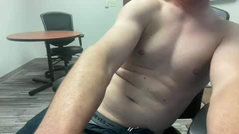 Snapshot of nick705068 chatting on July 27, 1:07 pm nick705068 online show from July 27, 1:07 pm
