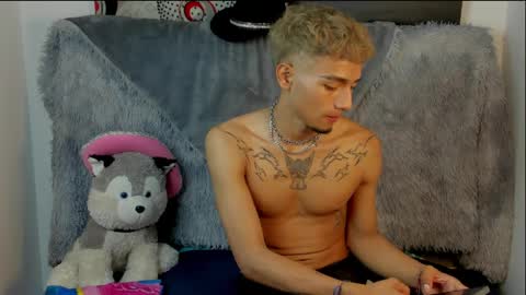 nick_acosta online show from March 27, 11:15 pm
