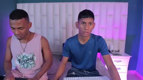 Snapshot of nick_collins20 chatting on February 14, 12:09 am Nick online show from February 14, 12:09 am