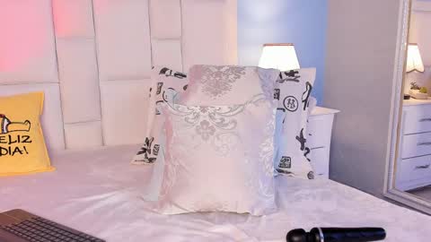 Snapshot of nick_collins20 chatting on October 16, 12:33 am Nick online show from October 16, 12:33 am