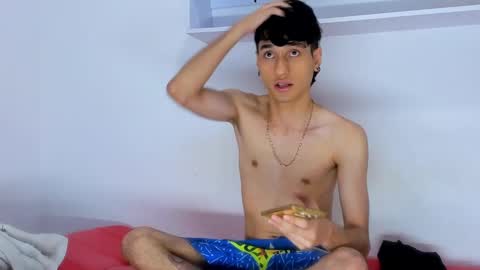 Snapshot of nick_damon chatting on December 9, 7:39 am Nick online show from December 9, 7:39 am