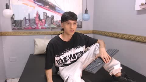 Snapshot of nick_damon chatting on December 27, 8:07 pm Nick online show from December 27, 8:07 pm