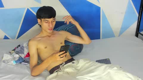 Snapshot of nick_damon chatting on May 17, 8:16 pm Nick online show from May 17, 8:16 pm