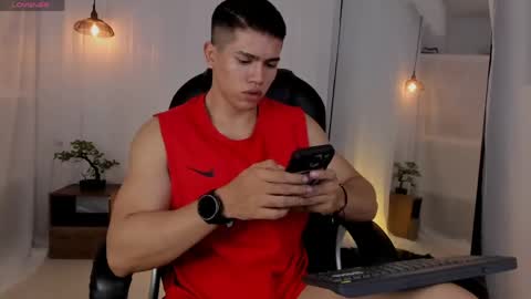 nick fenix online show from May 13, 3:48 am