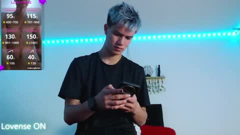 Nick  online show from April 17, 1:47 pm