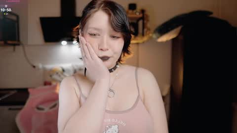Snapshot of nickari_x chatting on May 28, 5:38 am nickari_x online show from May 28, 5:38 am