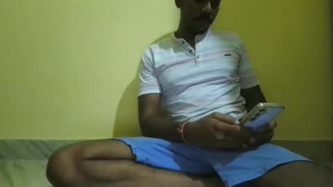 Snapshot of nickboy2106 chatting on May 10, 5:40 pm vicky online show from May 10, 5:40 pm