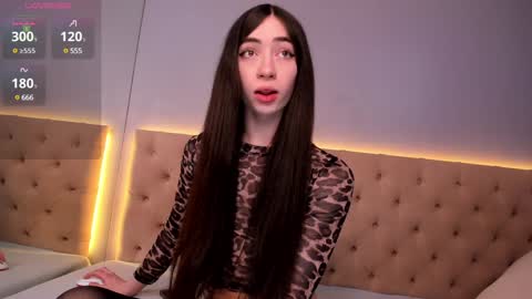 Nickie online show from December 19, 7:40 am