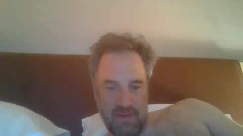 nicknut07 online show from March 24, 10:15 pm