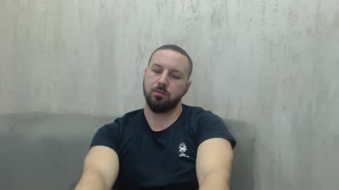 Snapshot of nickolas22 chatting on December 3, 11:14 pm Julian online show from December 3, 11:14 pm