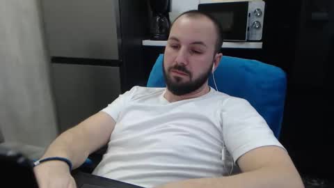 Snapshot of nickolas22 chatting on February 3, 10:59 pm Julian online show from February 3, 10:59 pm