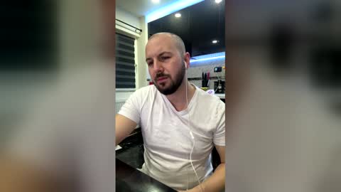 Snapshot of nickolas22 chatting on February 15, 1:13 am Julian online show from February 15, 1:13 am