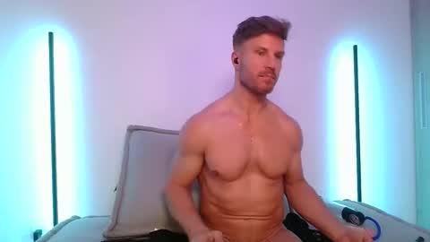 nickriverzxo online show from February 5, 5:45 am
