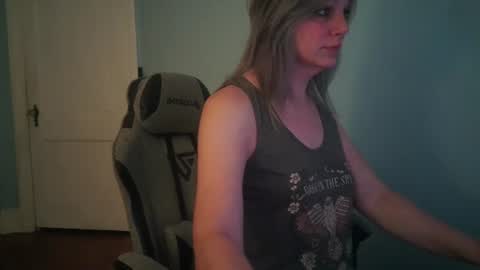 Snapshot of nickus9 chatting on July 24, 1:14 am Nicky Valentine online show from July 24, 1:14 am