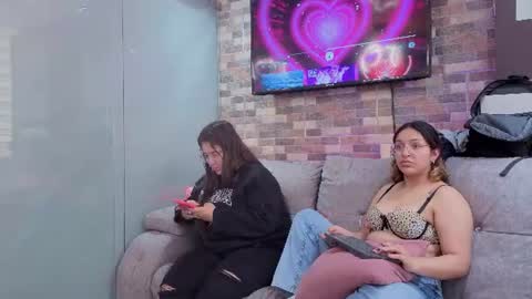 Snapshot of nicky_as chatting on June 30, 6:20 pm nicky_as online show from June 30, 6:20 pm