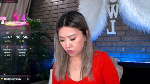 Snapshot of nicky_owl chatting on May 18, 12:33 pm Today is my 41st birthday And in 2 hours Im waiting for you on the stream Stock up on tokens and a good mood Nicky online show from May 18, 12:33 pm