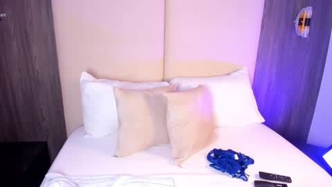 Nicky  online show from February 6, 2:38 am