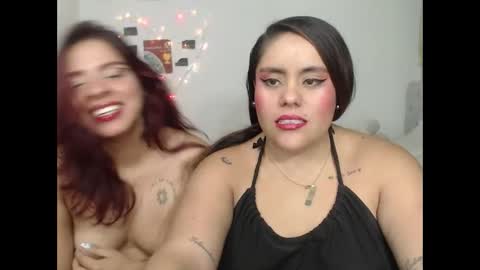 Snapshot of nickyandcam chatting on May 22, 11:10 pm Nickyandcam online show from May 22, 11:10 pm