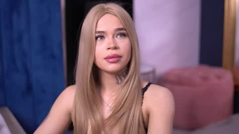 Nicky online show from March 15, 6:03 pm