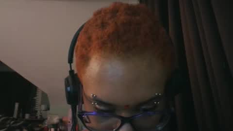 nickythehawtie online show from March 12, 3:23 am