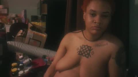 nickythehawtie online show from March 30, 4:35 am