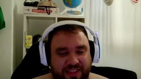 Snapshot of nico_theplayer chatting on June 1, 7:59 pm Nico Fastest Rapper on chaturbate online show from June 1, 7:59 pm