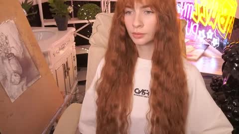 Nicol Moonn online show from April 2, 3:09 pm