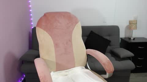 nicole Storm online show from November 5, 11:16 pm