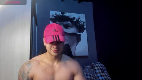 Snapshot of nicolasmuscle chatting on May 25, 5:19 pm Andres online show from May 25, 5:19 pm