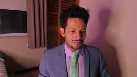 nicolasrodrii online show from February 15, 11:45 pm