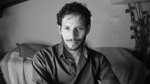 nicolasrodrii online show from June 17, 12:13 am