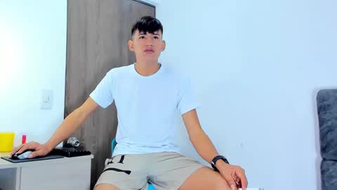 nicolastorres__ online show from November 5, 7:30 am