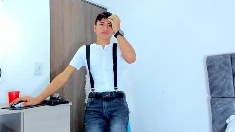 nicolastorres__ online show from November 17, 2:06 am